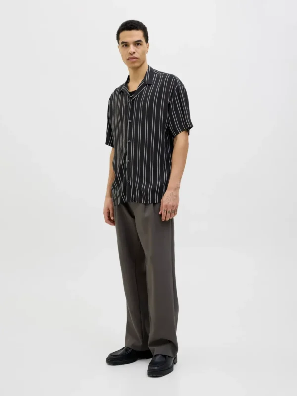 Jack & Jones JJEJEFF STRIPE RESORT SHIRT SS SN Skjorte Black