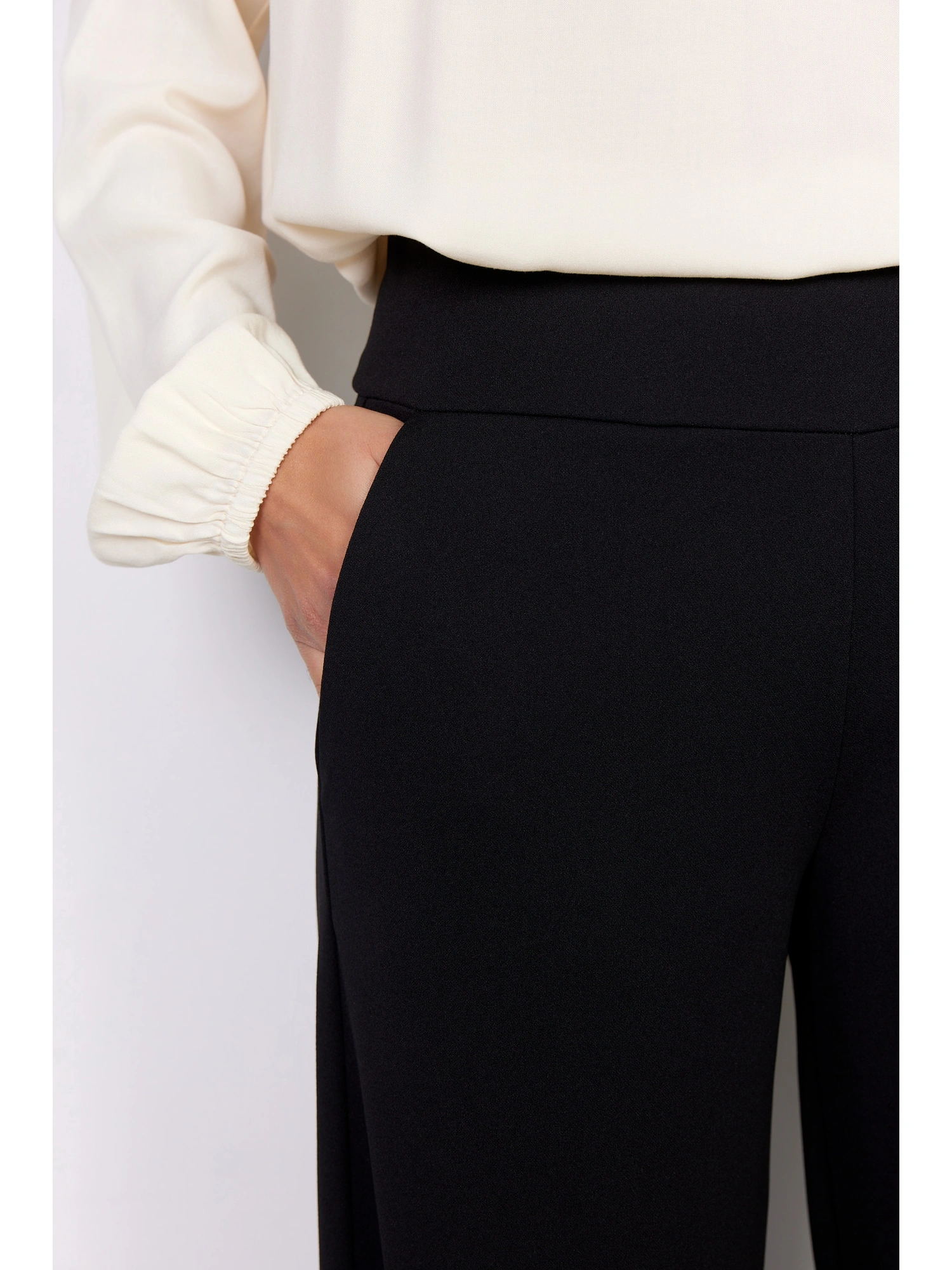 Soyaconcept SC-SIHAM 48 Buks 26188-9999 BLACK