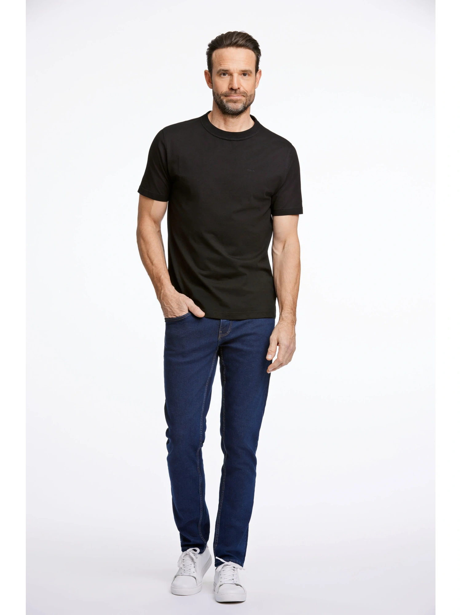Bison O-neck Tee Black