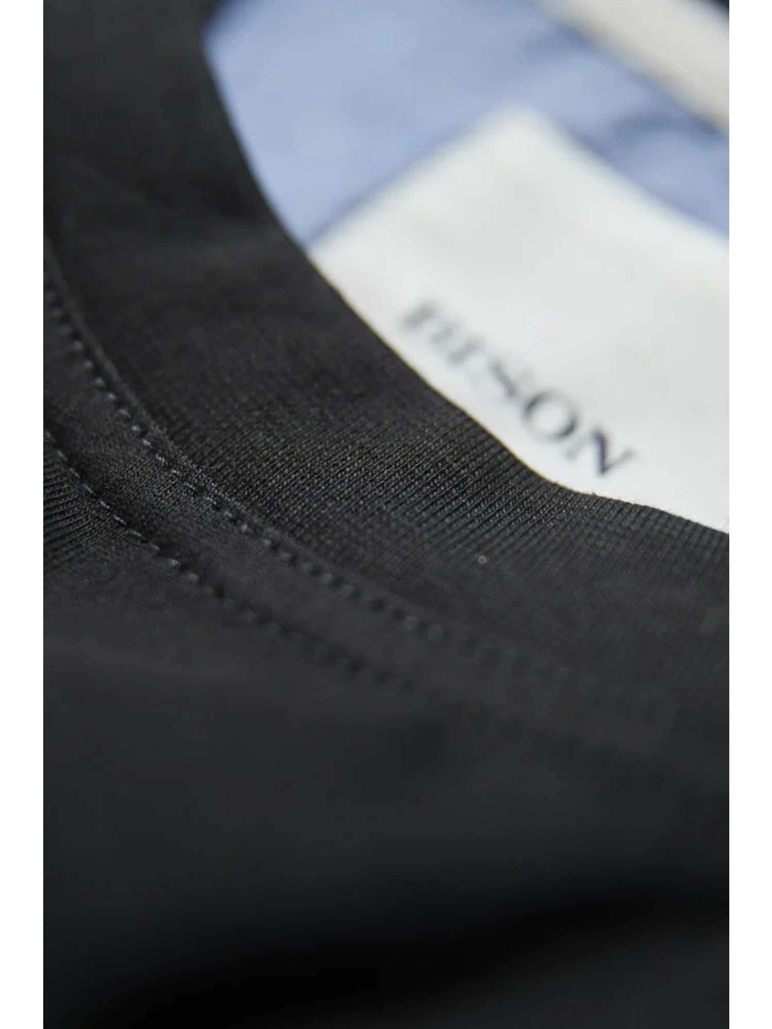 Bison O-neck Tee Black